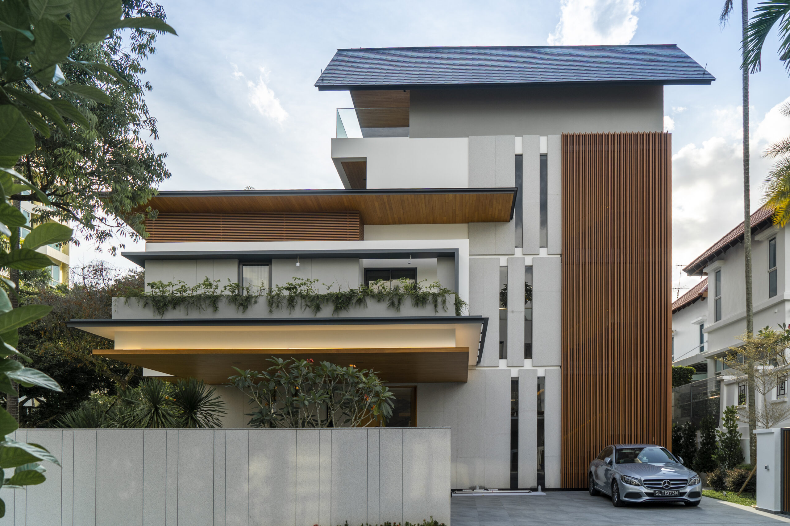 LAYANG LAYANG HOUSE